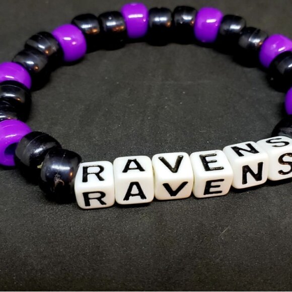 Baltimore Ravens Football Beaded Bracelet - Picture 2 of 3